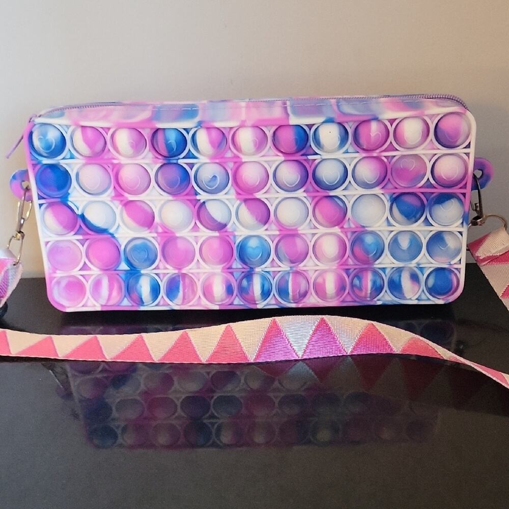 Figet Purse Vibrant Pink and Blue Crossbody Bag 8 X 4 - Picture 3 of 11